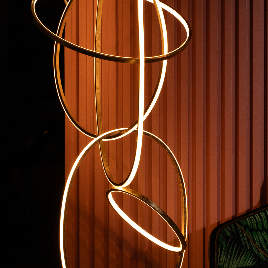Majestic Ring Floor Lamp | Ivanka Lumiere