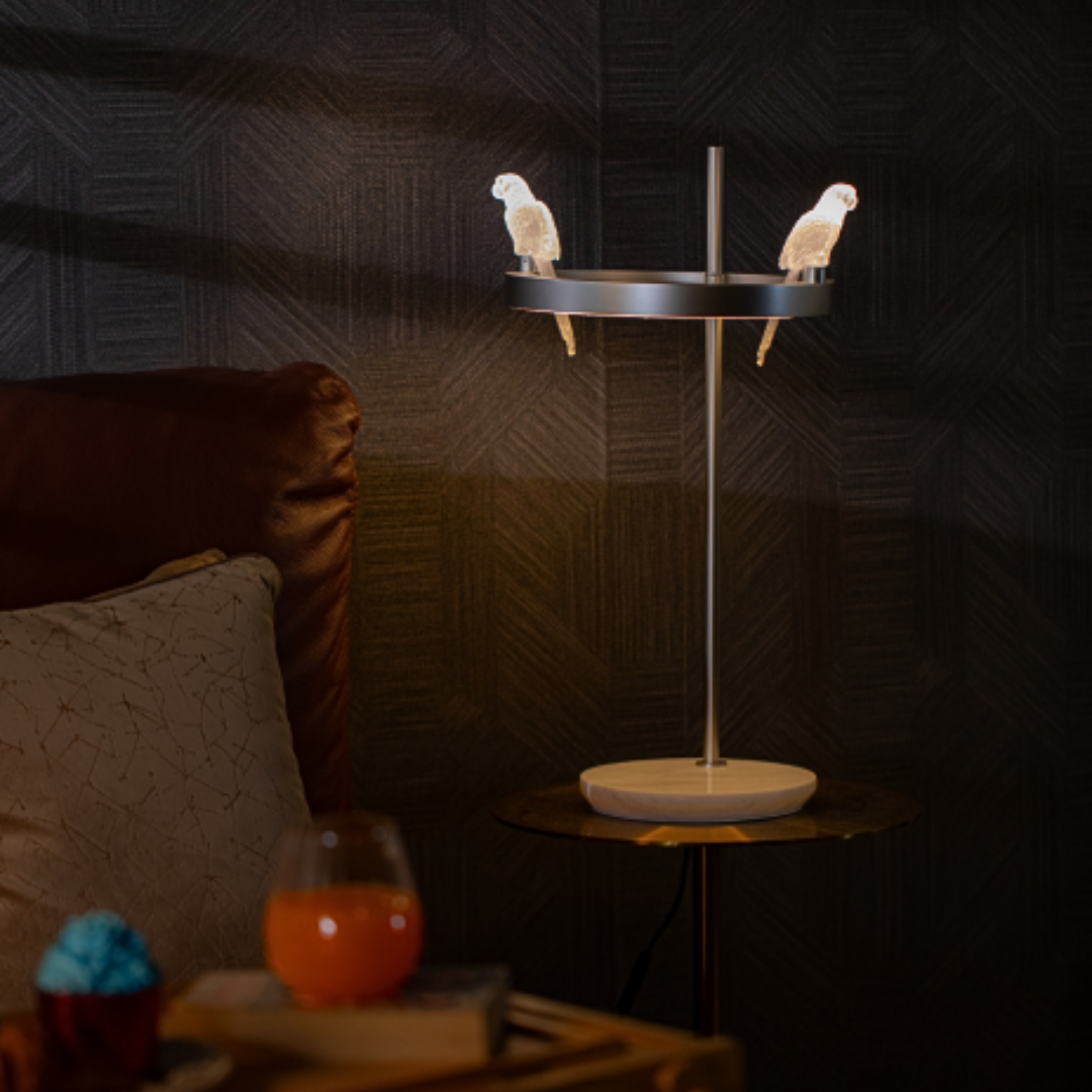 Regal Parrot Glow Table lamp | Ivanka Lumiere