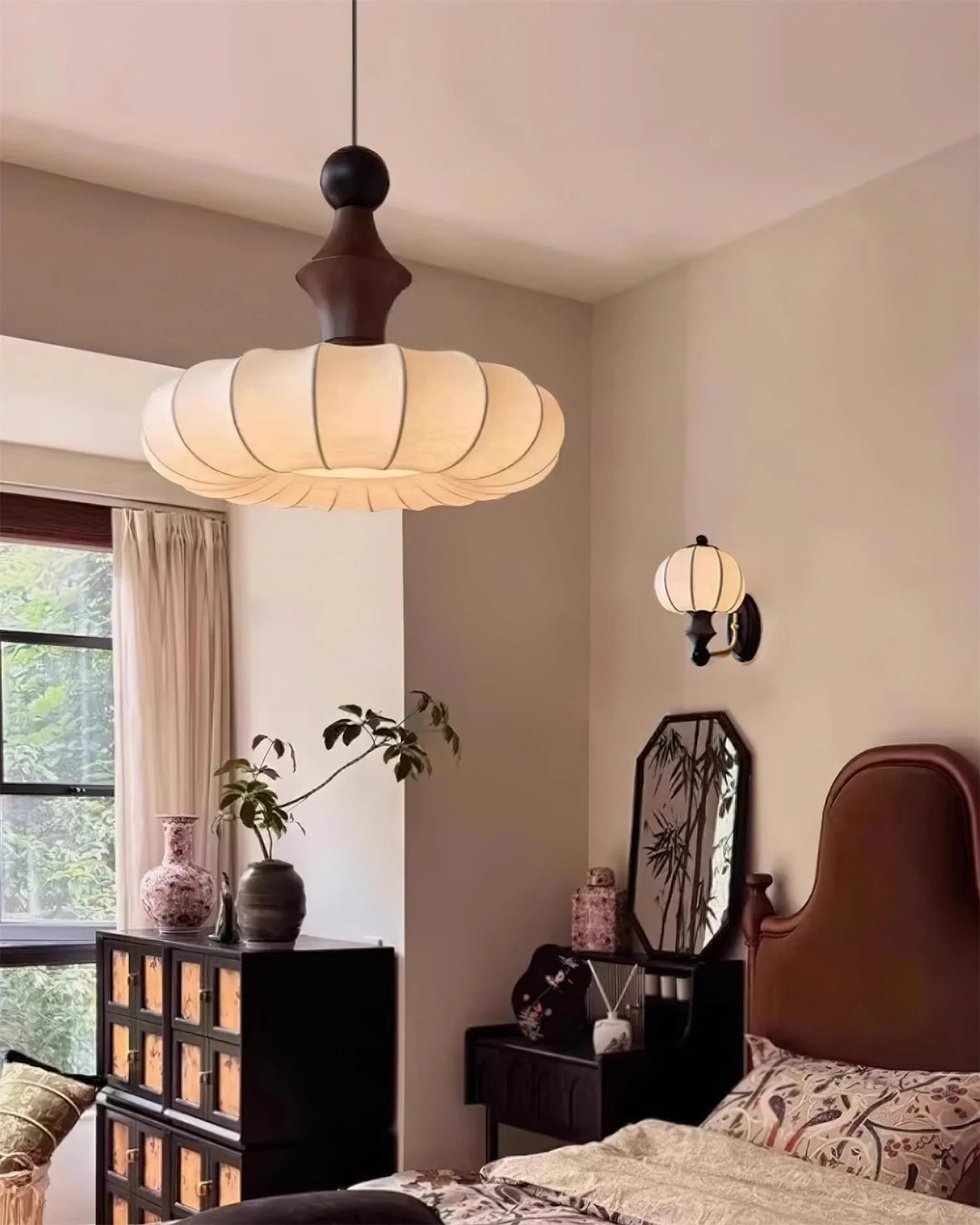 Mira Silk Orb Grand Pendant | Ivanka Lumiere