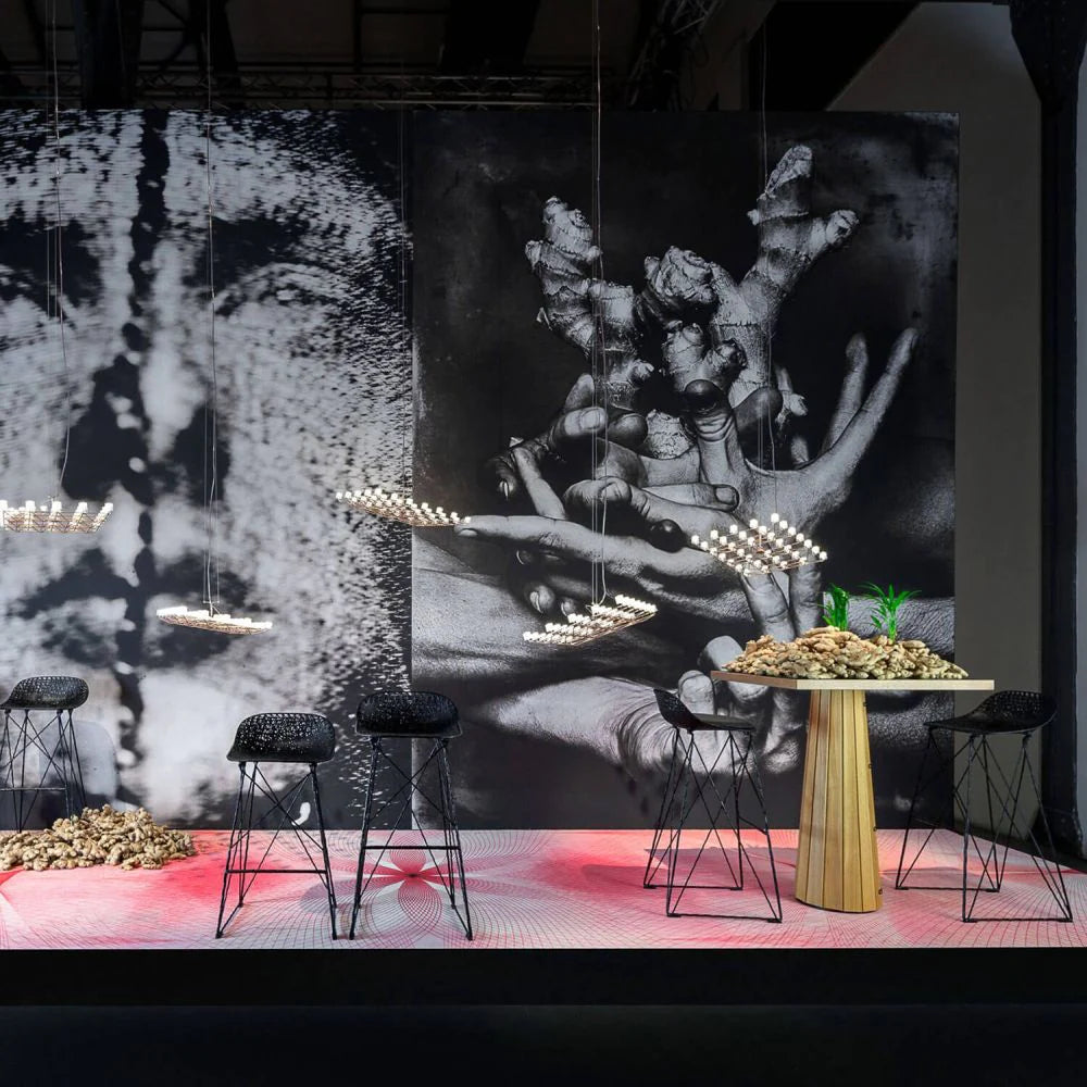 Space-Frame Suspended | Ivanka Lumiere