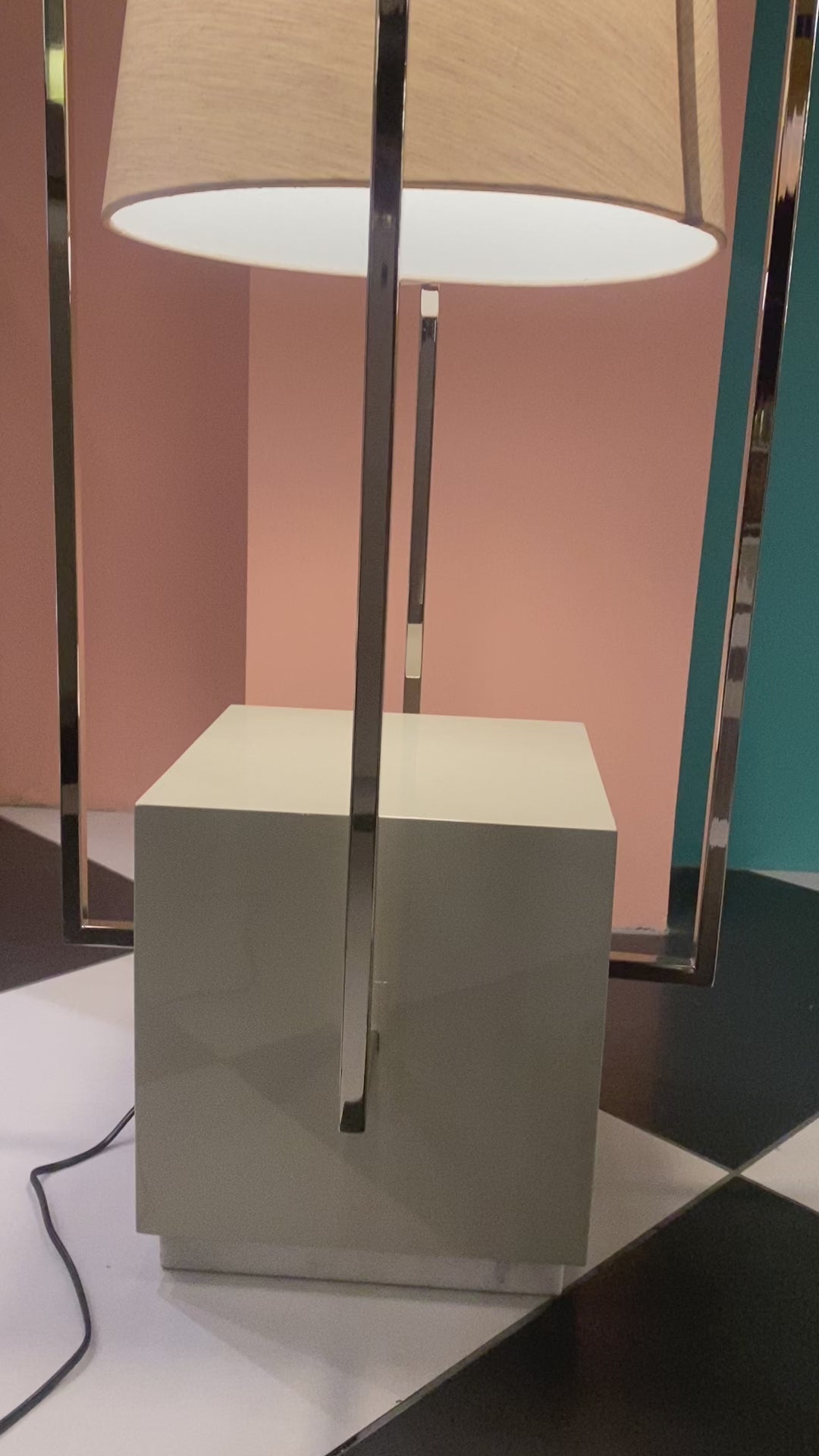 Hurricane Table Light| Ivanka Lumiere