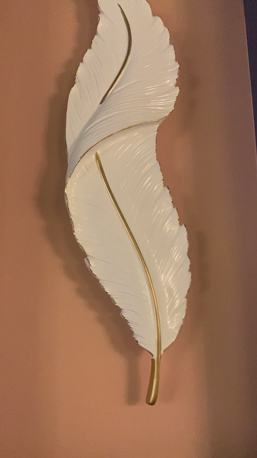 Feather Wall Light | Ivanka Lumiere