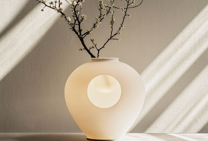 Glowing Vase Table Light | Ivanka Lumiere