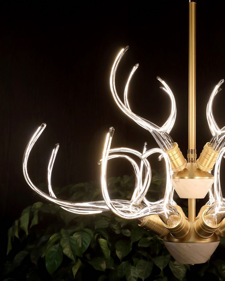 TW0-TIER ANTLER'S HORN